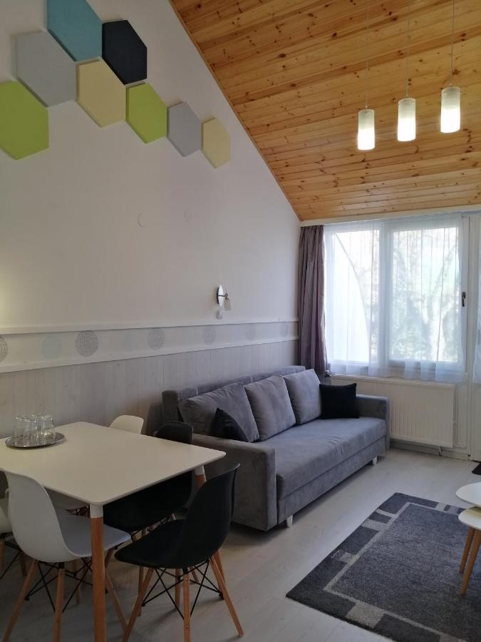 Hoforras Hotel Гюла Екстериор снимка