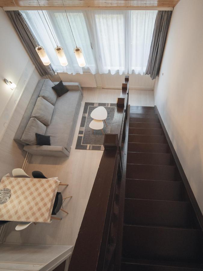 Hoforras Hotel Гюла Екстериор снимка